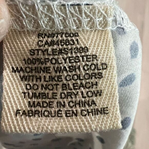 SALTWATER LUXE Floral
Short Pajamas size L - Picture 3 of 5